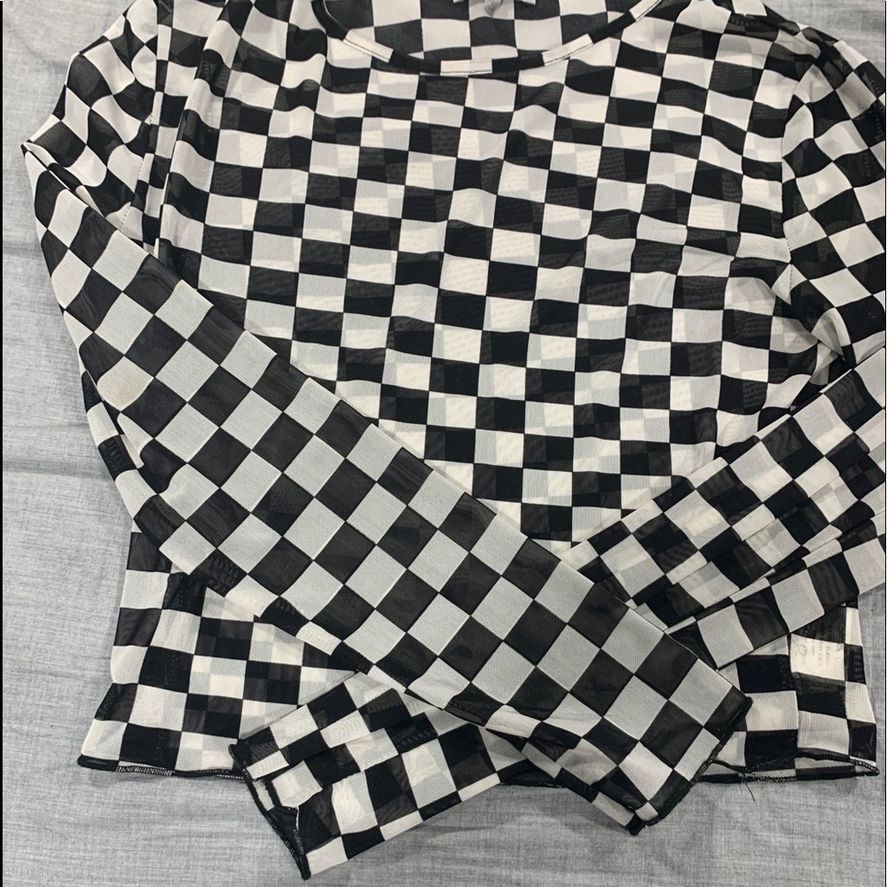 Mesh long sleeve tee